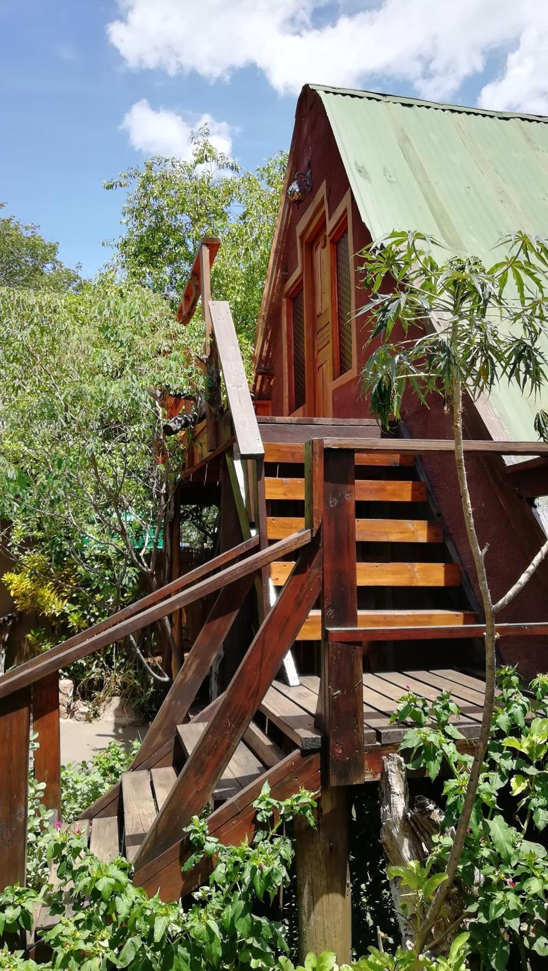 Elephant Trail Guesthouse And Backpackers Kasane Camera foto